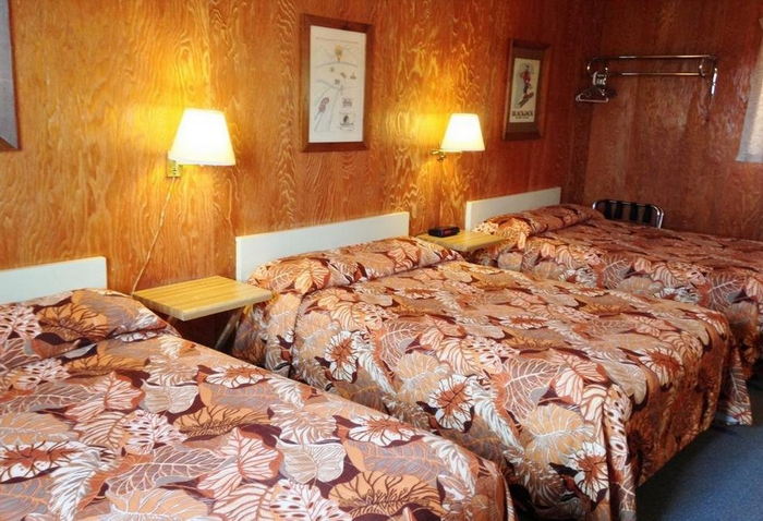 Indianhead Motel - From Web Listing (newer photo)